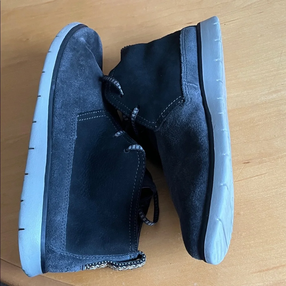 UGG Men's Charcoal leather Chukka Boots with gray Soles